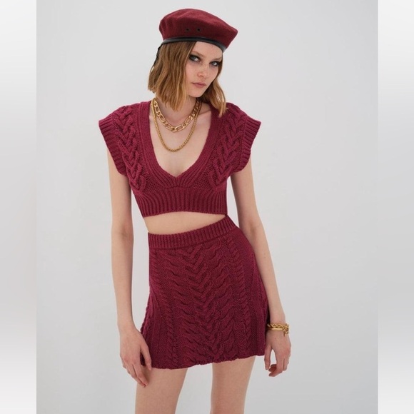 NWT FOR LOVE & LEMONS - LAYTON RED SWEATER CABLE KNIT MINI SKIRT - Picture 1 of 13